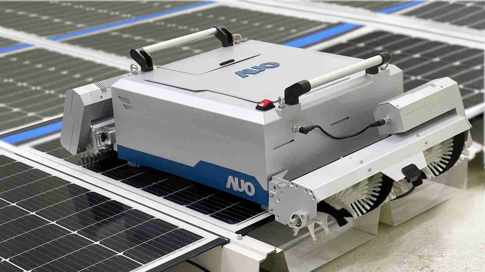 william威廉中文官网致力EPC场域技术升级，，导入清洁机器人搭配传感器与AI数据分析，，，，大幅减少维运成本